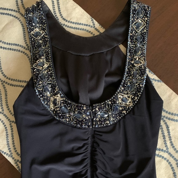 Xscape Women’s Evening Gown - Picture 4 of 6